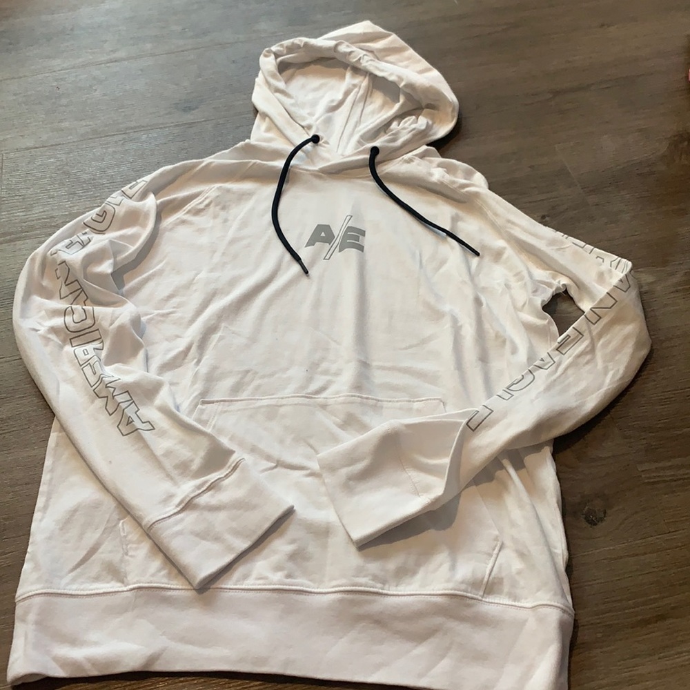 Men’s American Eagle sweatshirt